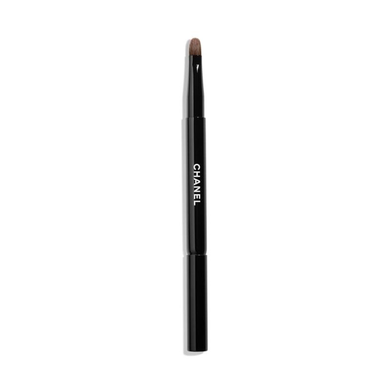 Les-Pinceaux-De-Chanel-Lip-Brush